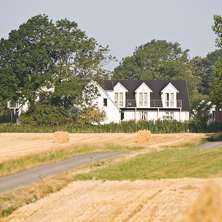 Quistgaarden Bed & Breakfast Spjellerup Exterior photo